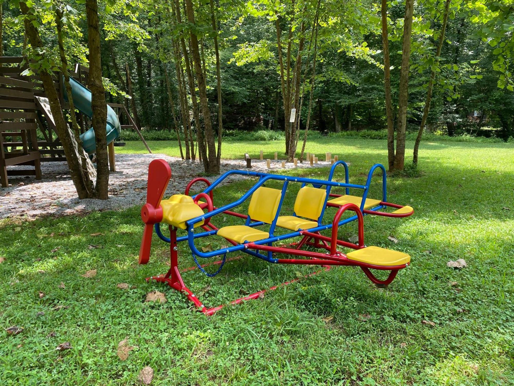 The Big Little Cabin - Hot Tub & Playground Dahlonega Exteriér fotografie