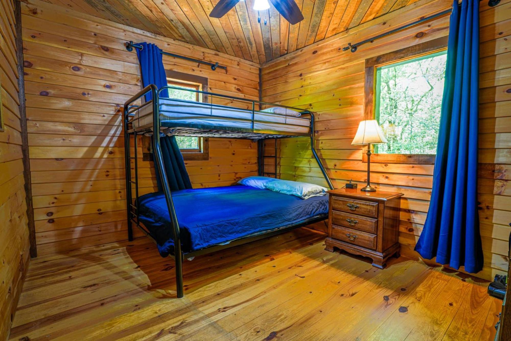 The Big Little Cabin - Hot Tub & Playground Dahlonega Exteriér fotografie