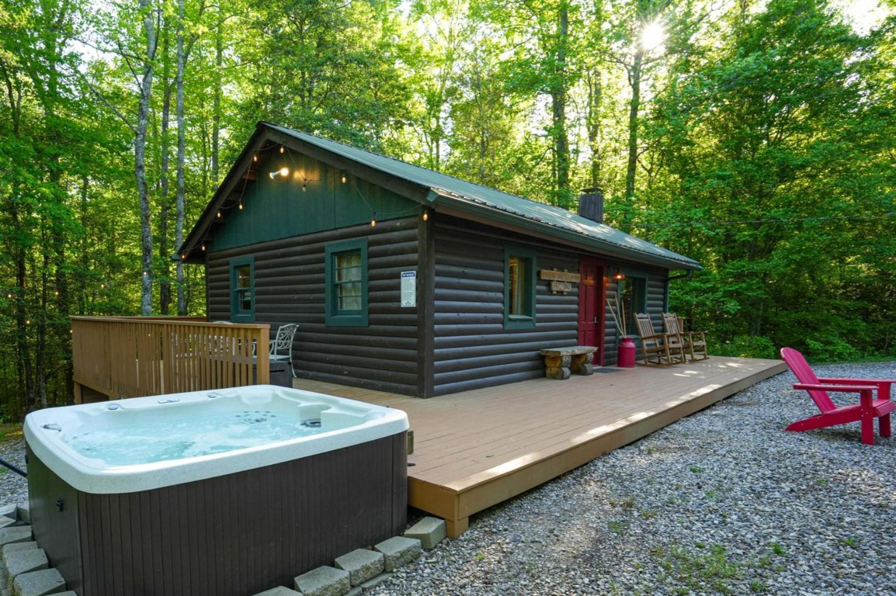 The Big Little Cabin - Hot Tub & Playground Dahlonega Exteriér fotografie